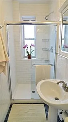 Sold by Douglas Elliman | media 21