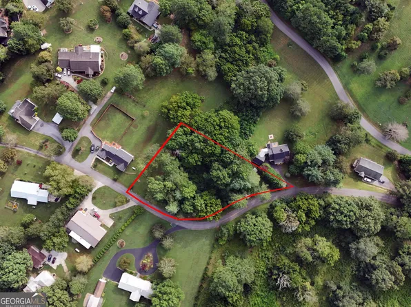 4 River Lake Dr W, Blairsville, GA 30512