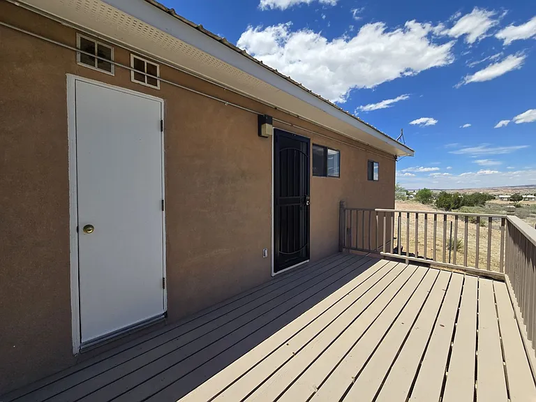 18340 US Highway 84/285 — Photo 21