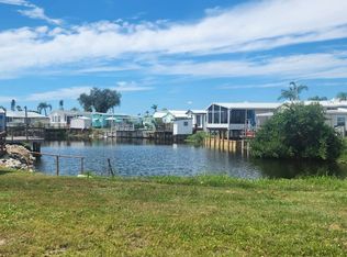 3952 Honolulu Dr, Ruskin, FL 33570