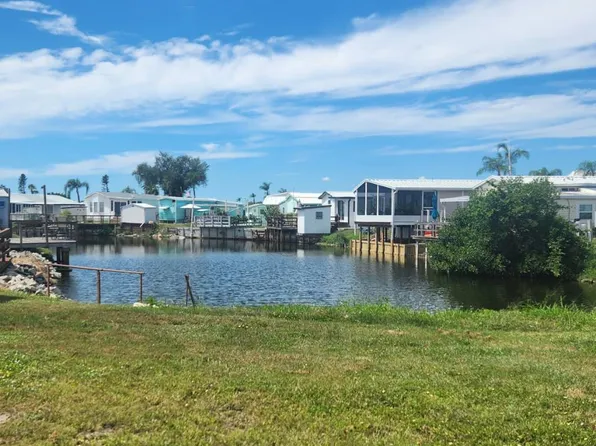 3952 Honolulu Dr, Ruskin, FL 33570