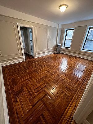 4th image of 2760 Barnes Ave APT 2A