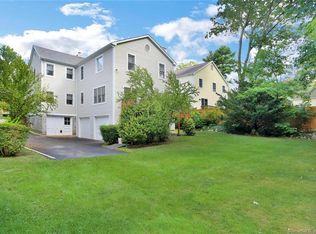 16 Devon Rd, Darien, CT 06820