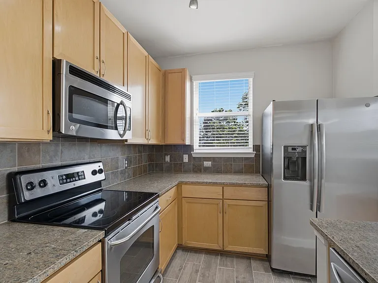 3000 Vanderbilt Pl #445 — Photo 19