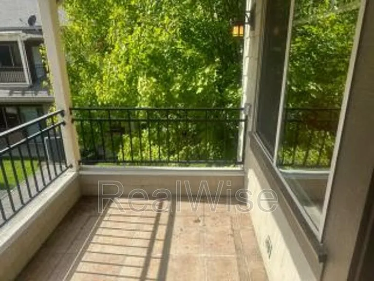 1709 Softwood Way — Photo 19