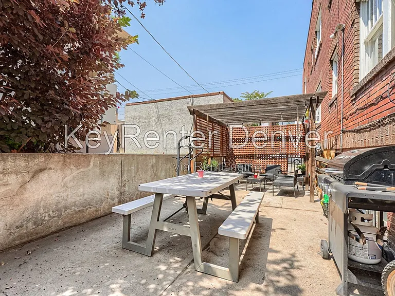 1275 N Clarkson St #3 — Photo 11