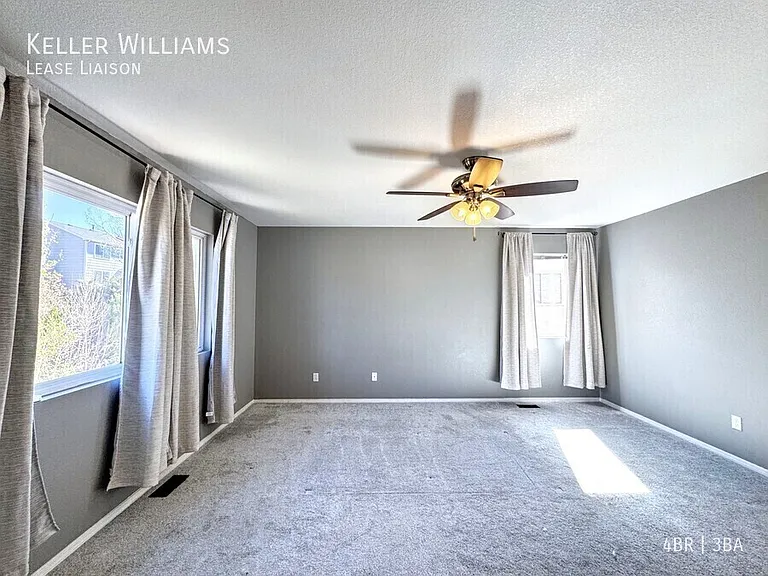 5662 Stable Ct — Photo 10