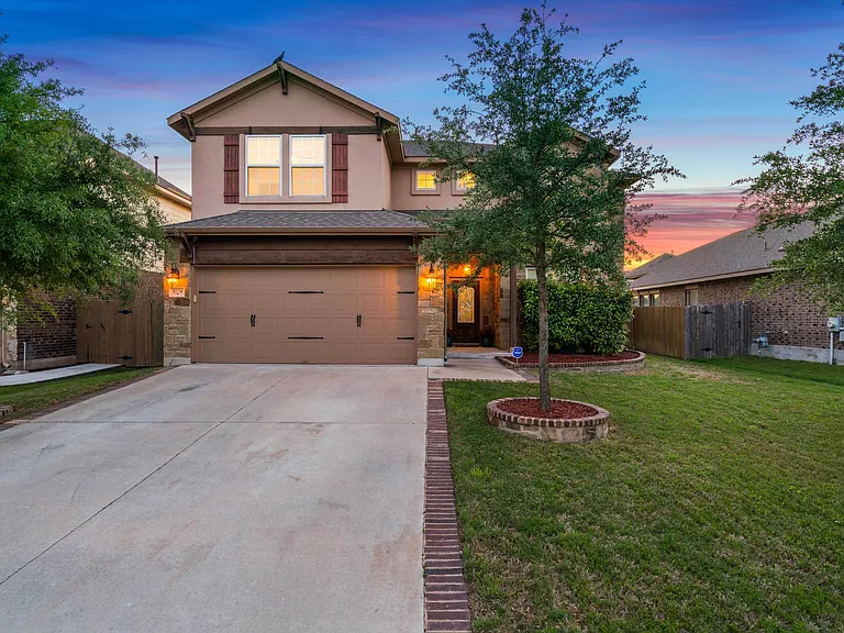 8234 Angelo Loop — Photo 3