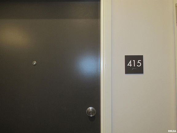 3rd image of 400 W River Dr #415