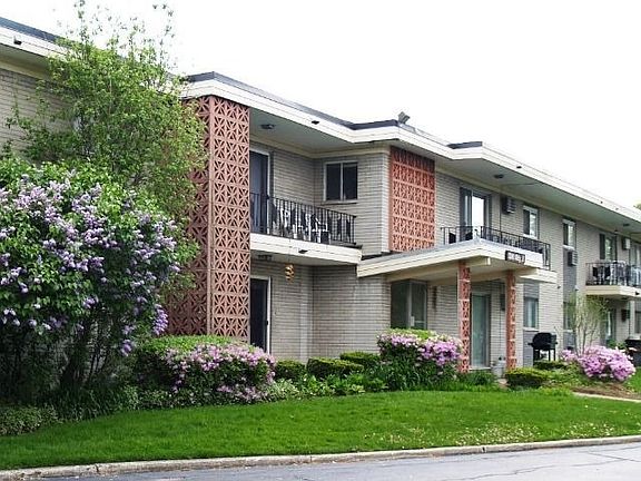 5th image of 1390 Golden Gate Blvd #206E