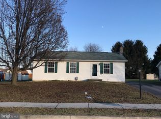 738 W Myrtle St, Littlestown, PA 17340