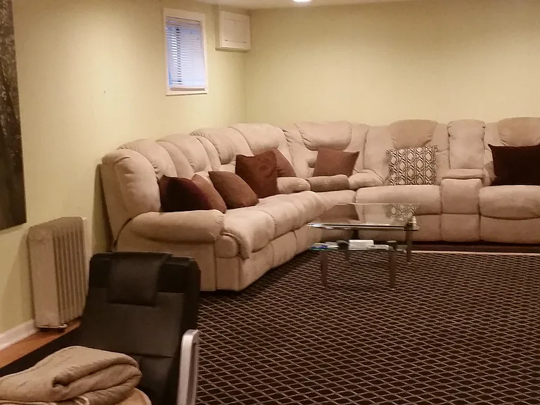 590 Clayton Ln — Photo 21