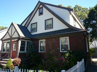 11 Morey Rd, West Roxbury, MA 02132