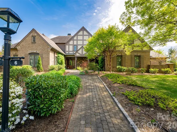 6 Golfside Ct, Arden, NC 28704