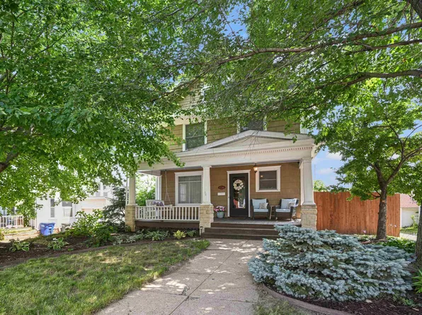 420 Summit St, Dubuque, IA 52001