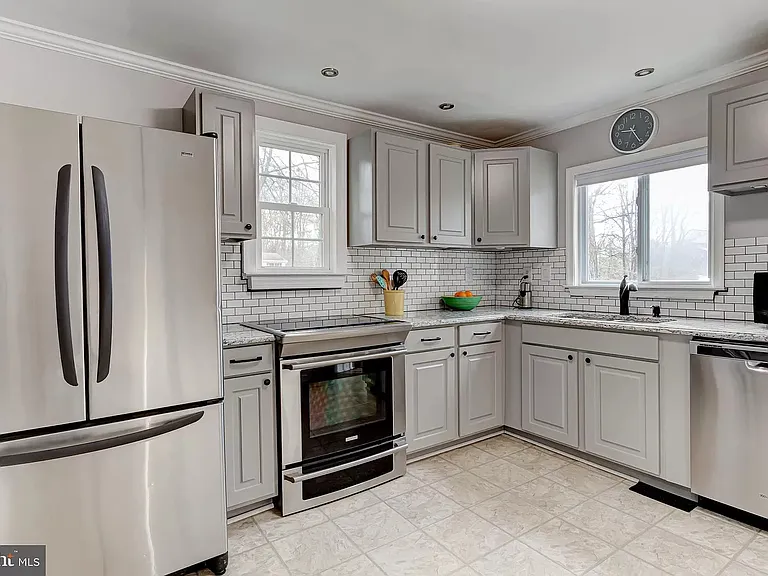 13210 Maple Grove Ave — Photo 11