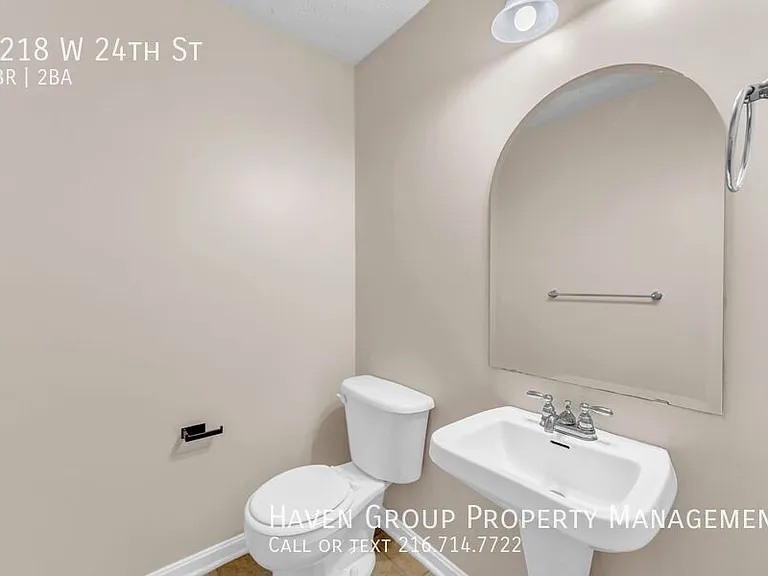1218 W 24th St — Photo 19