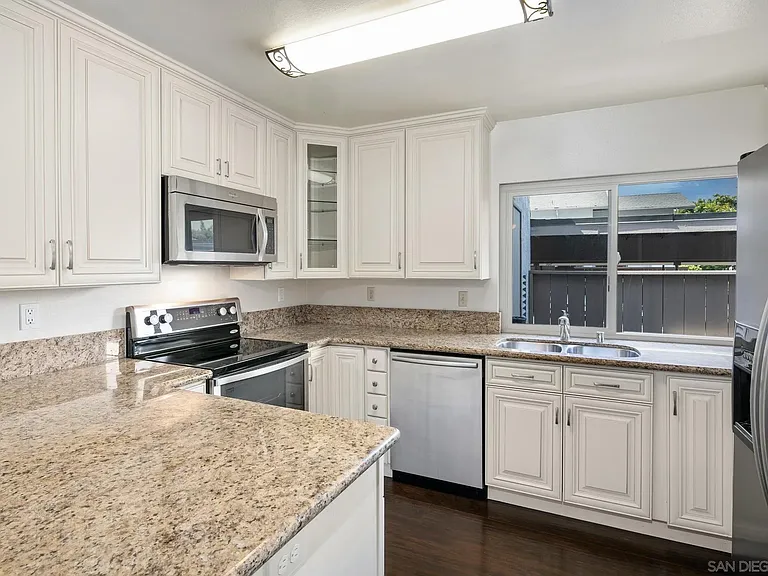9677 Easter Way — Photo 3