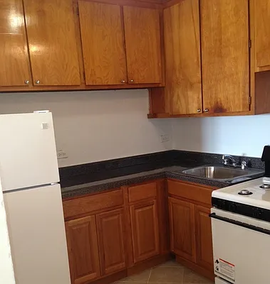 Rented by Smart NY Realty LLC | media 1