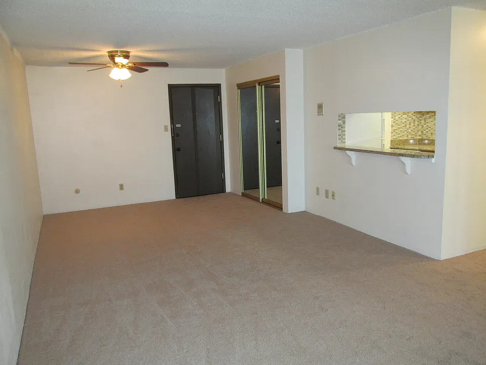 2 Adams St #808
