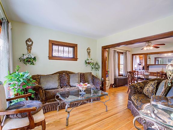 2nd image of 1397 Juliet Ave