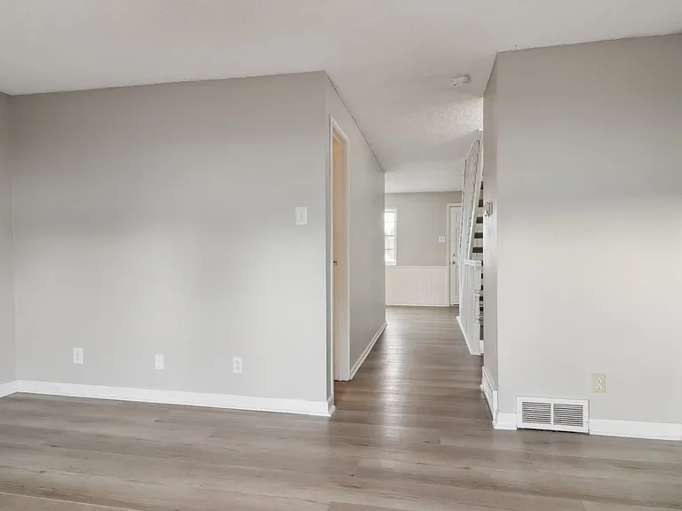 13939 E Bails Pl — Photo 3