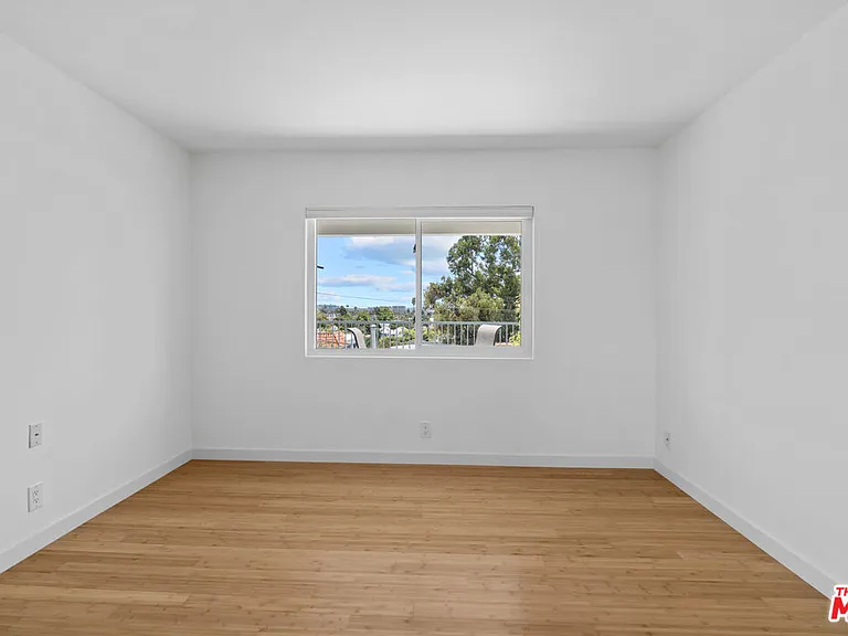 631 Pier Ave #3 — Photo 11