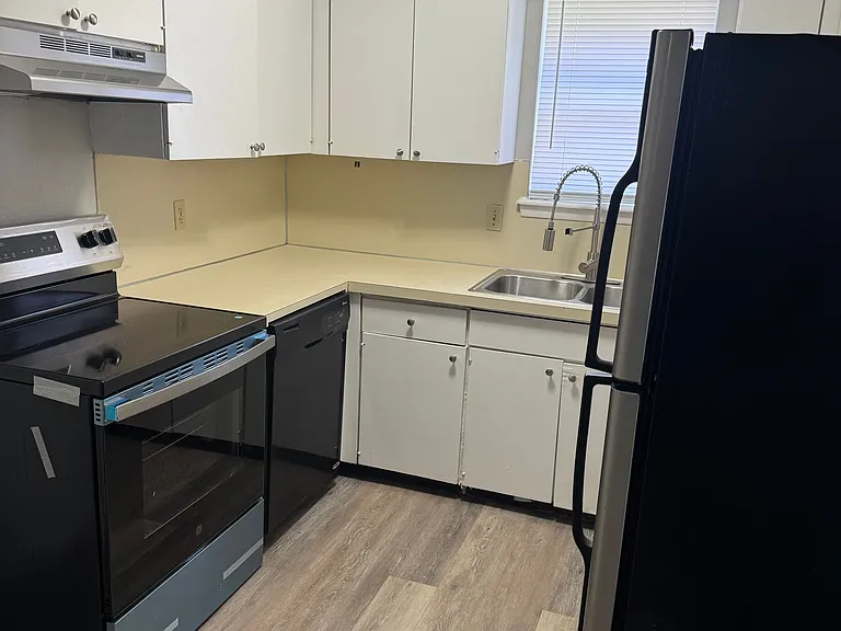 5911 S Quincy Pl — Photo 2