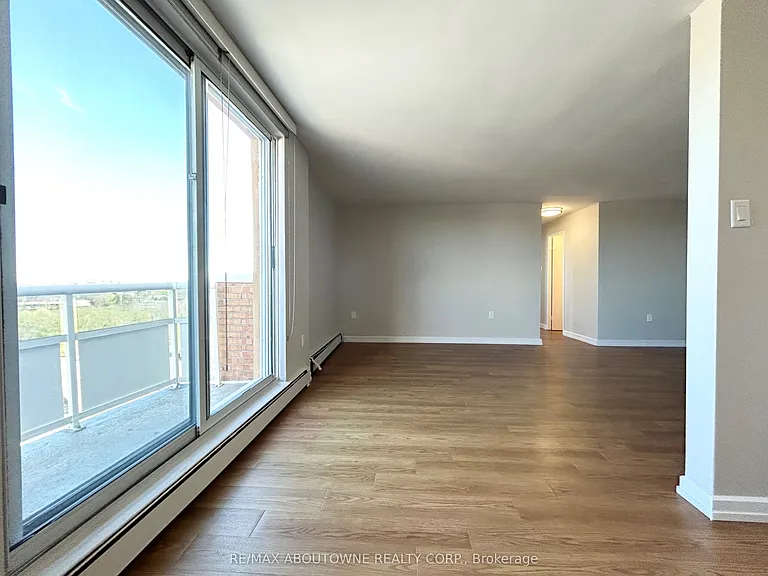 10 Overlea Dr #1114 — Photo 8