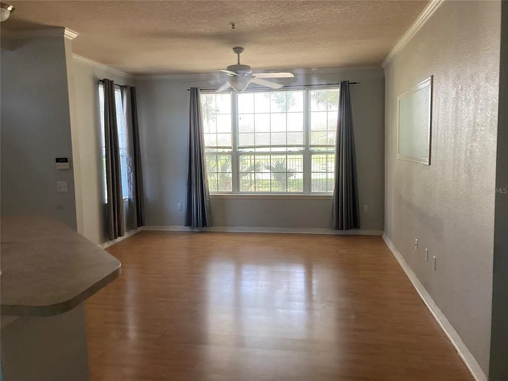 1 bed, 1.0 bath, 848 sqft, $1,395 — Photo 3