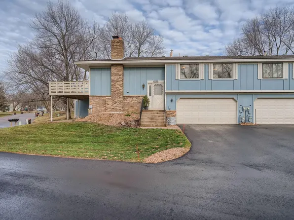 6951 Macbeth Cir, Woodbury, MN 55125