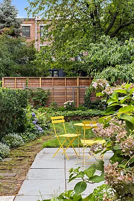 Sold by Douglas Elliman | media 16