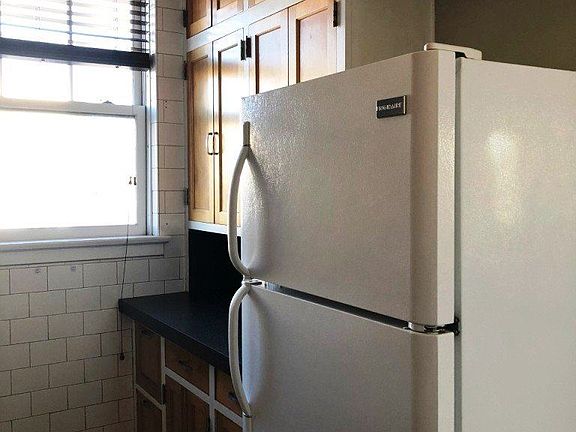2nd image of 654 4th Ave N APT 500