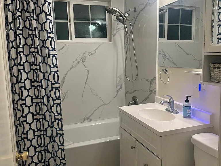 609 N Genevieve Ln #609 — Photo 2
