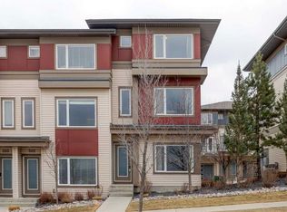 501 N River Heights Dr #500, Cochrane, AB T4C 2L3