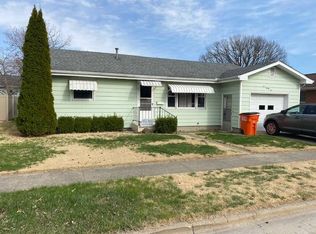 226 S Hickory St, Arthur, IL