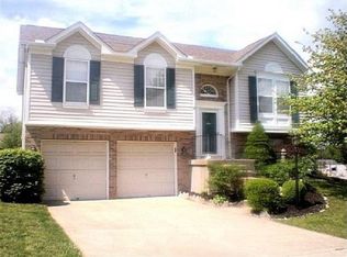 528 Elm Ridge Ct, Cincinnati, OH 45244