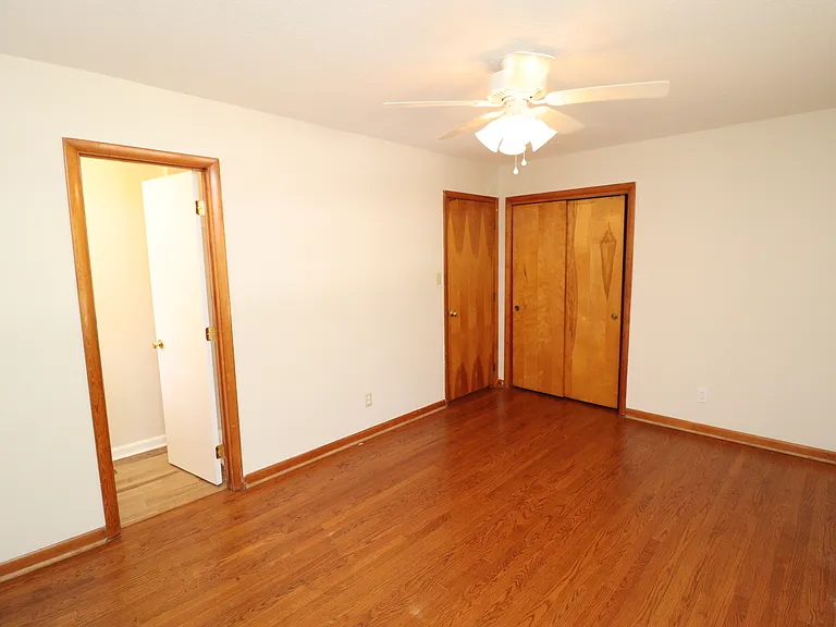 116 Shirley Dr — Photo 22