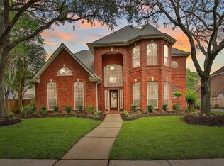 903 Clarenda Falls Dr, Sugar Land, TX 77479