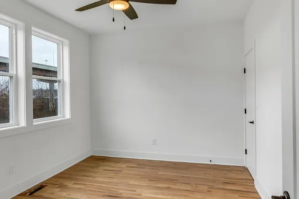 4912 Delaware Ave — Photo 5