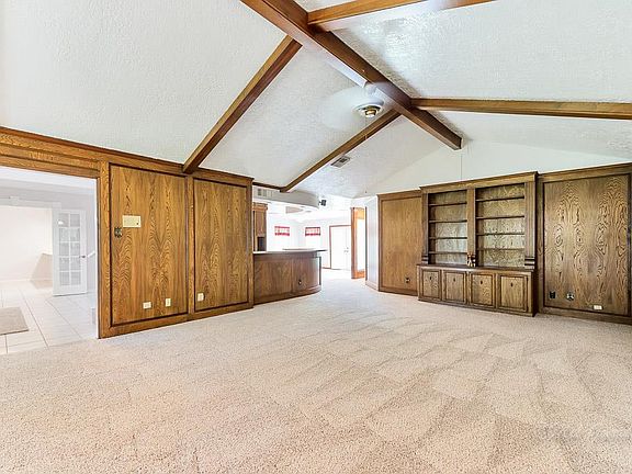 5th image of 3063 La Quinta Dr