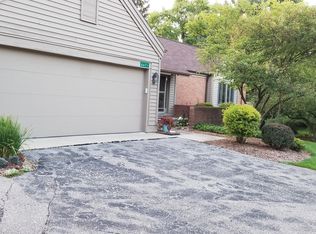 6671 Waybridge Dr SE, Grand Rapids, MI 49546