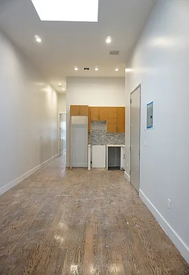 Rented by Lofts and Flats LLC | media 17