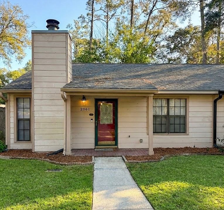 1st image of 2061 Hanover Ct