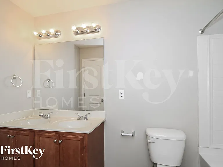 5924 Odenton Ln — Photo 13