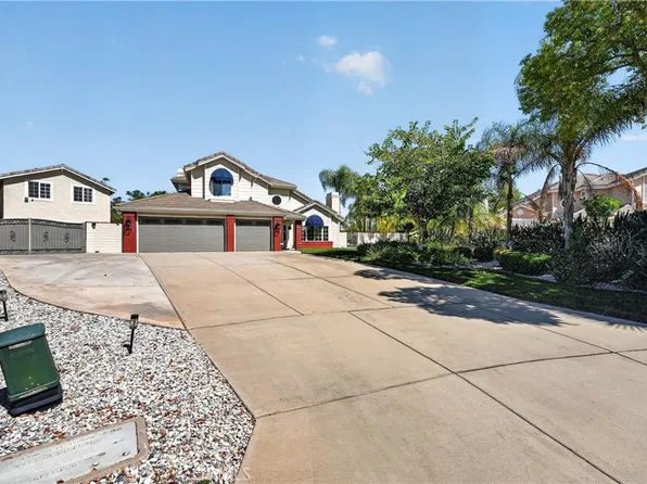 7700 Westpark Dr, Riverside, CA 92506