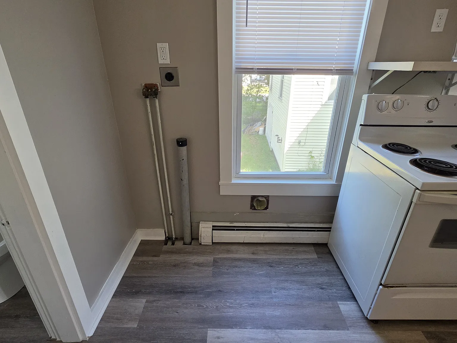 1 bed, 500 sqft, $1,750 — Photo 4