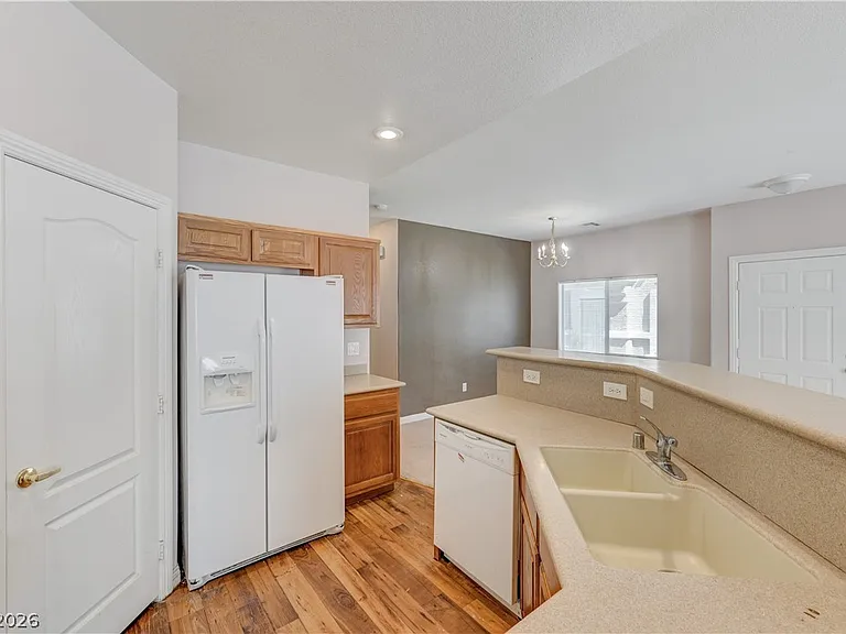 5507 Big Red Ct #103 — Photo 17