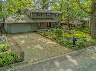 1608 Stoddard St, Rockford, IL 61108