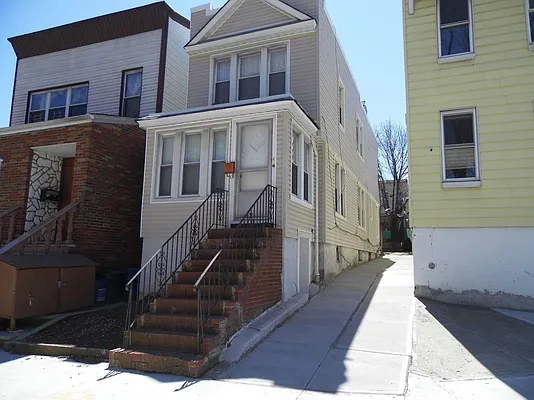 Sold by MY HOME REALTY.COM LLC | media 1